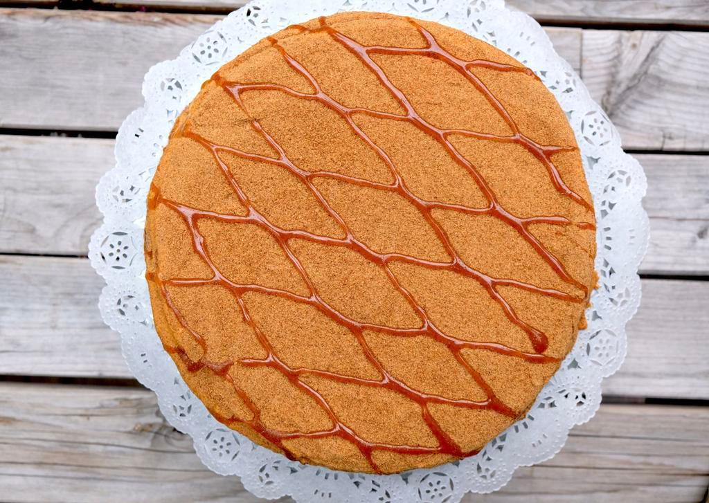 Honey Cake · *Please allow 24 hr lead time for this item to be ready. Please call to place the order before placing on GH. Place order the following day when needed on GrubHub.

Soft multilayer dulce de leche cake

Full cake - 12 slices

*Please allow 24 hr lead time for this item to be ready
