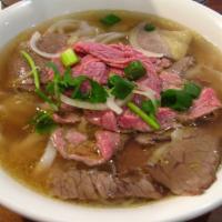 MAKE YOUR OWN PHO MAGIC  · BASE : PHO NOODLES AND BEEF BROTH ONLY! 
PICK YOUR TOPPING CHOICES!
(PICTURES SHOWED IS JUST...