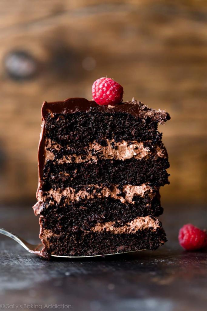 Chocolate mousse cake · 