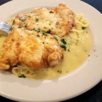 Pollo francese · Boneless chicken breast pan fried in a lemon butter sauce