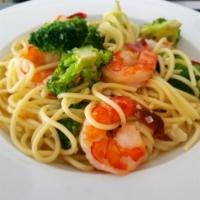 Broccoli in Gamberi Pasta Carry Out · Shrimp and broccoli in garlic and oil. Includes bread and salad.