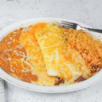 Burrito Dinner · 1 burrito, choice of beef or chicken, topped with your choice of sauce (chili, sour cream or...