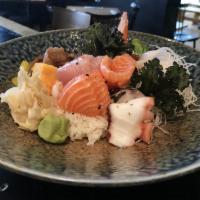 CHIRASHI · Chef’s choice of Fresh sashimi on Sushi rice, and Assorted japanese vegetables.