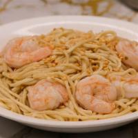 Minced Garlic Shrimp With Egg Noodle · Prawns and garlic low mein thick egg noodles. Family Size. Ala Carte
