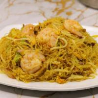 Singapore Style Fried Rice Noodle · Spicy. BBQ pork and prawns in a fried rice noodle with curry. (its a dryer style) Family sty...