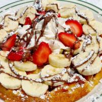 Nutella-Strawberry-Banan Waffle · 
