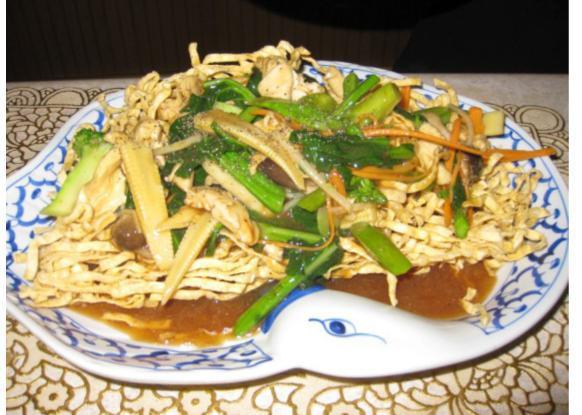 61. Crispy Noodle · Deep-fried crispy noodle topped with gravy made of Chinese broccoli, broccoli. Choice of beef, pork, chicken.  Substitute for shrimp or seafood for an additional charge.