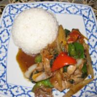 77. Kao Rad Pad Prig Sod · Choice of pork, beef, chicken or substitute for shrimp or seafood for an additional charge, ...