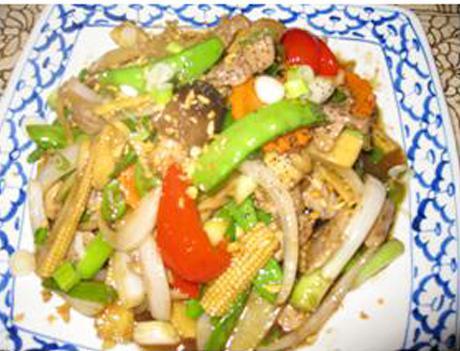 88. Happy Baby Corn · Choice of meat with baby corn, green onion, water chestnut and carrot in our tasty garlic sauce.