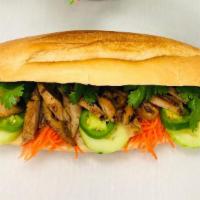 S3. Chicken sandwich - Bánh mì gà · Grilled Lemongrass chicken breast (cut in pieces) with home-made sauce