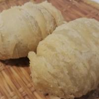 Shredded Turnip Puff Pastry (2 pcs) · 萝蔔丝酥饼 (2)