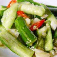 Cucumber in Garlic Sauce · 凉拌小黄瓜 Vegetarian