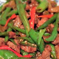 Shredded Beef w. Hot Pepper in Brown Sauce · Spicy. 小椒牛肉丝
