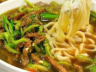 Beef and Chili Pepper Noodle Soup · Spicy. 小辣椒牛肉面