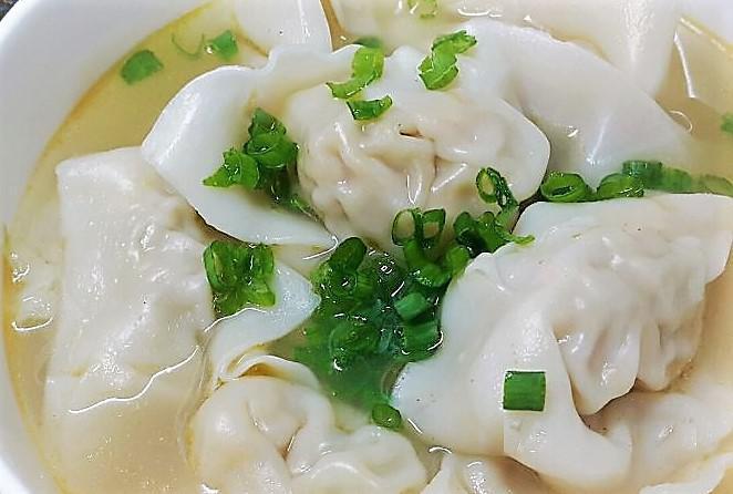 Shanghai Wonton Noodle Soup · 薺菜馄饨汤麵