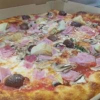 4 Stagioni Pizze · Tomato sauce, mozzarella, ham, mushrooms, black olives, artichokes and extra olive virgin oil.