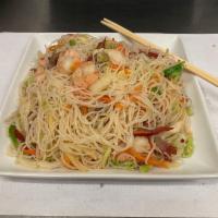 House Special Mai Fun · Thin rice noodle pan stir fried with five flavor seasoning, shredded vegetables, chicken, po...