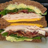 Super California Sandwich · Smoked turkey breast, crispy bacon and fresh avocado.