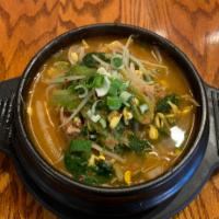 우거지 갈비탕 / Short Rib Soup with Cabbage · Served with 1 rice & 4 side dishes.