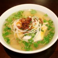 69. Banh Canh Ga Tuoi · Fresh chicken round-shaped rice noodle soup.