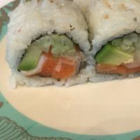 Alaskan Maki Roll · 4 pieces. Fresh salmon, avocado and cucumber, garnished with sesame seeds.