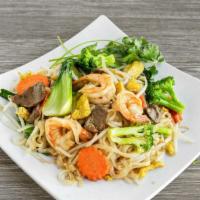 Special Combination Stir-Fried Noodles · Mi Xao Dac Biet - Chicken, Beef, Shrimp with Bok Choy, Broccoli and Carrots