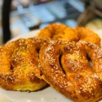 Keto Pretzels - Sugar Free, Gluten Free, Diabetic Friendly · Made Almond Flour ( Salted, Everything and Jalapeño) Specify which one.
Available Friday - S...