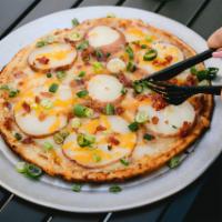 Cheese Cauliflower Crust · Gluten-free 10” pizza . Contains milk, eggs.