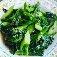 Pad Kana · Stir Fry Chinese Broccoli with Thai Chili and Garlic or Oyster Sauce
Does not Include Rice.