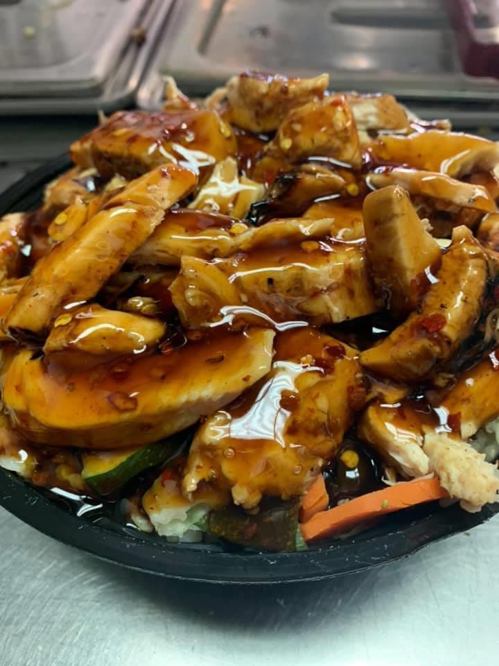 Chicken Breast Sumo Bowl · 9 oz of Grilled chicken breast (the meat mountain)  and steamed veggies served over your choice of rice or yakisoba noodles. Large size only. 