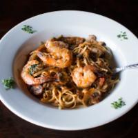 Spicy Shrimp Linguine · Linguine with shrimp, mushrooms, and fresh basil in spicy marinara sauce.