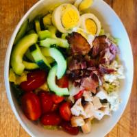 Artisan Chopped Salad Lunch  · Romaine, roasted chicken, maple bacon, cherry tomato, cucumbers, sliced egg, blue cheese cru...