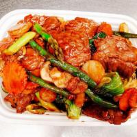 B5. Beef with Assorted Vegetables · Includes white rice.