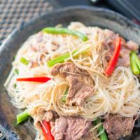 Taiwanese Barbecued Sauce Beef 沙茶牛肉燜米粉 · Served with rice noodles.