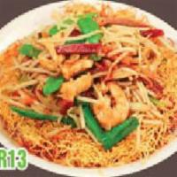 R13. Cantonese Chow Mein · Stir fried noodle dish with a cantonese sauce.