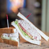 LF Tuna Sandwich- · Tuna+Mayo+lettuce+tomato+whole wheat bread