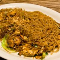 Bihun Goreng Indonesia · Indonesian style stir-fry fine rice noodles.