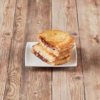 Frenchy Sandwich · Brie, ham and fig jam.