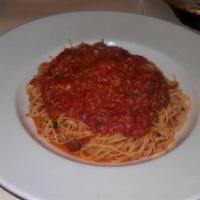 Pasta with Marinara Sauce · Tomato sauce, fresh garlic and olive oil.