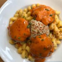 Buffalo Chk'n Mac and Cheese · Cavatappi Pasta tossed in OTG Cheeze Sauce, Zesty Vegan Ranch, OTG Fried Chk'n smothered in ...