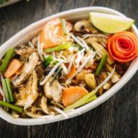 12. Pad Woon Sen (Glass Noodles) · Egg, baby corn, mushrooms, carrots, onions, tomatoes, bean sprouts