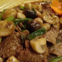 Lunch Beef Oyster Sauce · Sliced beef, mushrooms and scallion sauteed in a mild but flavorful oyster sauce. 
