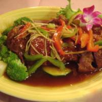 Lunch Golden Duck · Crispy half duck and assorted vegetables in house special sauce.