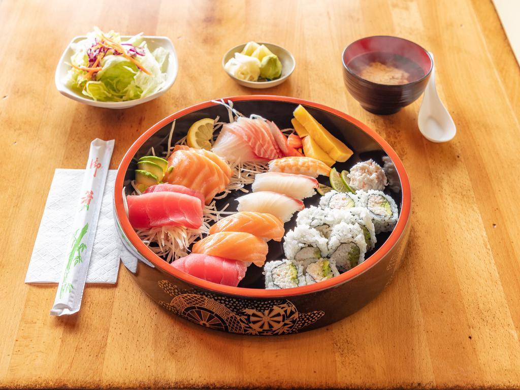 Sushi and Sashimi Combo Special · 7 pieces sashimi, 6 pieces nigiri and California roll.