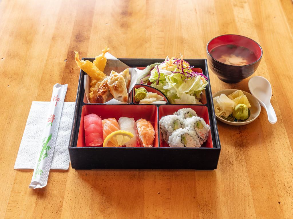 Sashimi Bento Box · 6 pieces sashimi.