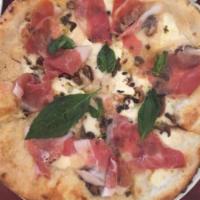 331 Pizza · Mozzarella, tomato sauce, pancetta, mushrooms, onions, pecorino.