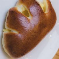 Custard Pan · Shaped like a bear claw, stuffed with custard cream 