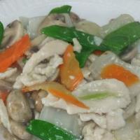 C02. Moo Goo Gai Pan · Stir-fried chicken and vegetables.