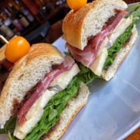Giuseppe Specialty · Prosciutto, arugula, fresh mozzarella and fig jam with side of French fries 