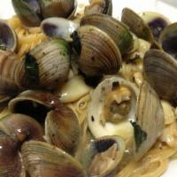 Linguine with White Clam Sauce · Clams and white clam sauce.